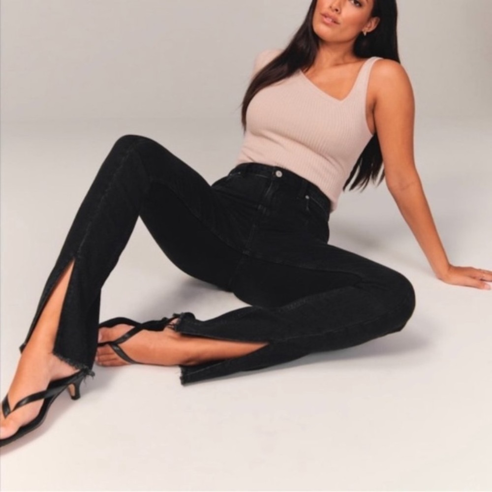 A&F curve love front slit skinny jean